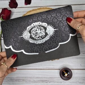 کارت ترحیم لاکچری با نوار نقره‌ای روی لبه پاکت و طراحی شیک