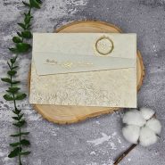 کارت عروسی طلایی با شعر و حلقه