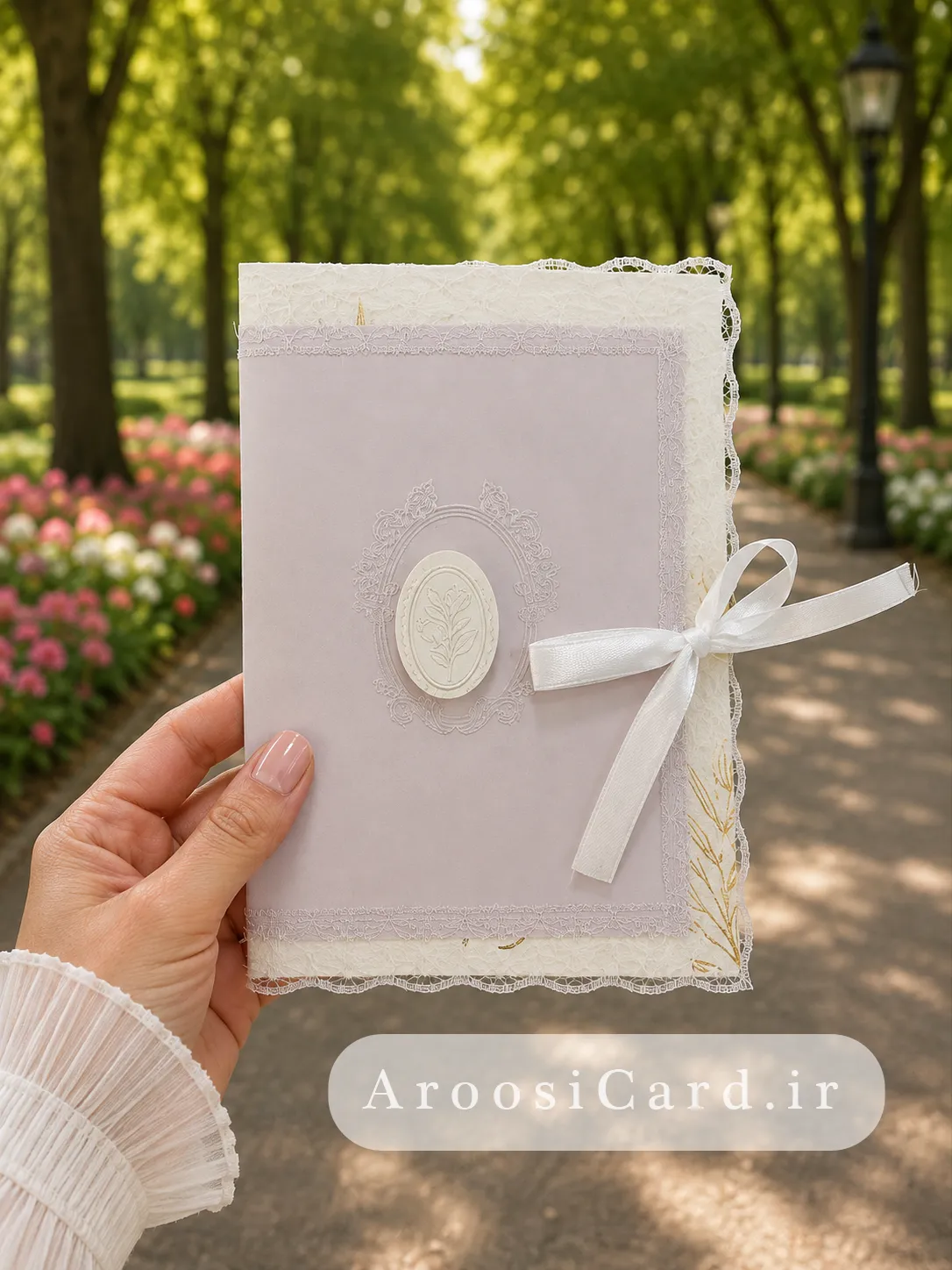 alora-dantelle-wedding-card-lilac_11zon کارت عروسی دانتل مدل الورا رنگ یاسی
